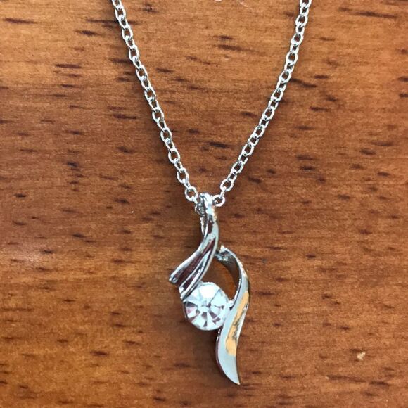 NEW Australian Crystal CZ Necklace And Earrings Set - Picture 3 of 4